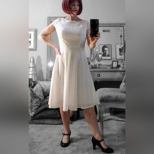 NWT Black Label by Evan Picone White Lace Fit & Flare Dress missing belt